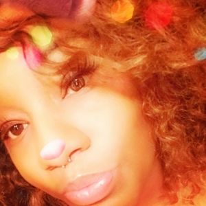 Meet your Posher, Latoya